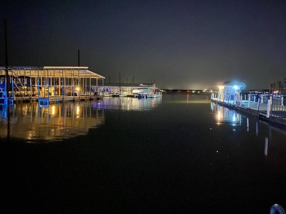 Lakeside Daze! 蒙哥马利 外观 照片